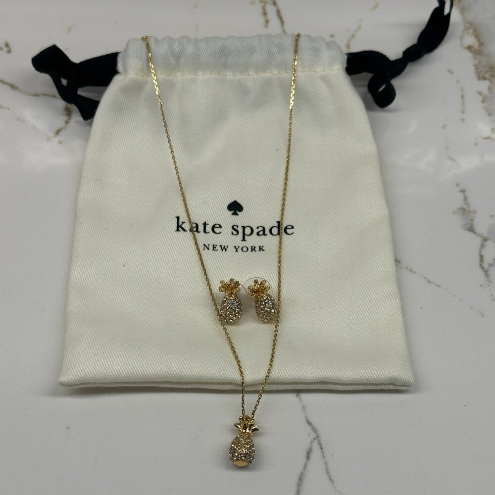 NEW Kate Spade By The Pool Gold Plated Pave Pineapple Necklace & Earrings Set